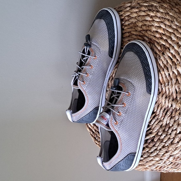 XTRATUF Mens Classic Water/Boat/Outdoor Grey Knit Sneakers Elastic Laces S-11 - Picture 1 of 9